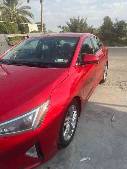 السلام عليكم النترا موديل 2020 محرك 2000 كير AT محور ماشيه 170 الف ميل حادثهه خلفي بامريكا وصار بيهه حادث بلباب خلف السايق هنا بيع مستعجل 125 $ 
*********** مكاني بغداد حي الجهاد
