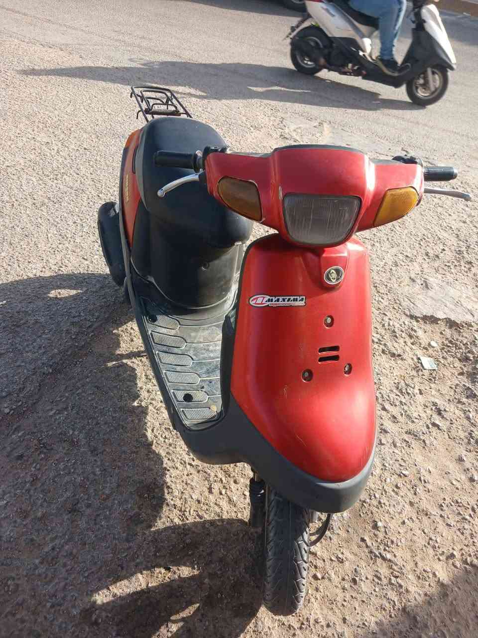 سلام عليكم بطه دبل للبيع 
كهربايات شغاله اشاير لايت هورن سكن 
شاصي مكفول 
مكينه ناعمه حلوه 
لا صوت كير ولا روله 
سعر ٢٥٠ 
***********
مكاني مقابل مستشفى العباس
