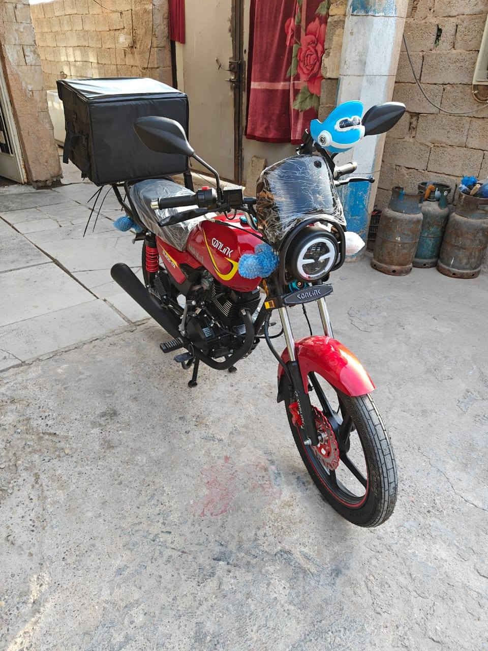 السلام عليكم الدراجه نضيفه ماصرلهه شهر من نزلتهه 
يعني الف بعدهي ما واصله للعلم دراجه مو للبيع مراوس حسب القناعه دراجه اوراق سكنر موجود وتساب ***********او فيس مكاني بغداد جسر ديالى القديم
