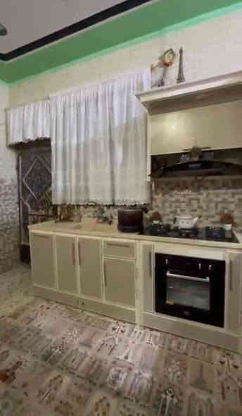 السلام عليكم 

بيت زراعي للبيع مع أثاث كامل مساحة 350 عنوان / بغداد مقابيل التأميم قرب فلكة سلمان 

البيت صاير ركن عالشارع 
يحتوي البيت على ٢ غرف نوم 
٢ مطبخ (حار وبارد ) 
صالة 
استقبال 
٢ حديقة 
كراج على طول البيت 
الواجهيه ١٤ والنزال ٢٥ 

الأثاث يشمل غرف النوم 
تخم عدد ٢ 
المطبخ كامل ثلاجة وطباخ ومايكرو وكاونتر ومجمدة 
سبالت عامودية وجدارية 
كاميرات مراقبة
بلازمات 
تانكي مي ٣ 
سخان 
دبات غاز 
طباخ وفرن وشافطة ممستخدمات 
مطبخ حار وبارد 

السعر على الخاص او على الواتساب ***********
