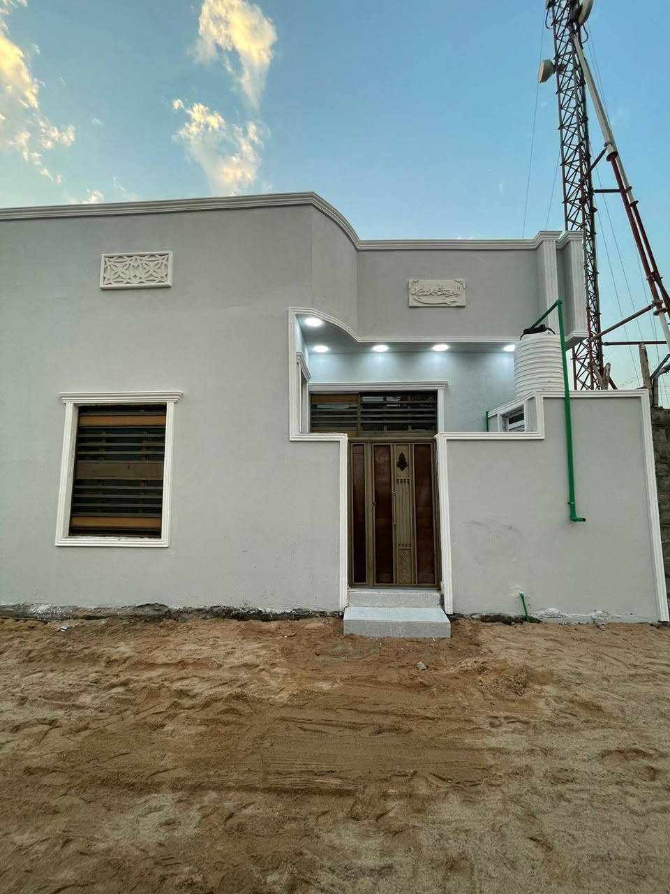 أسلام عليكم ورحمة الله وبركاته 🌹
اللاستفسار📲 ***********

دارين سكن للبيع 🏭
ماشاءلله عل ترتيب ونزاكه
مساحة كل بيت 100 مربع م
تريد واحد تريد 2
نوع العقار طابو زراعي
بأسم عراقي سند 25

لبيت لأول ركن على شارعين
ولبيت ثاني على شارع 10م
كافت لخدمات متوفره

كل بيت يحتوي
⬇️
دوانيه
وصاله
وغرف نوم 2
مطبخ
صحيات خارجي وداخلي

العنوان ابولخصيب
كوت ثويني غرب مدارس كوت ثويني الاهليه 

بيوت فارغات وجاهزات للسكن

تستلم بيتك عد لمكاتبه

تريد بيت أو تريد ثنين

سعر كل بيت 62 مليون وبي مجال
اللاستفسار 📲 ***********
