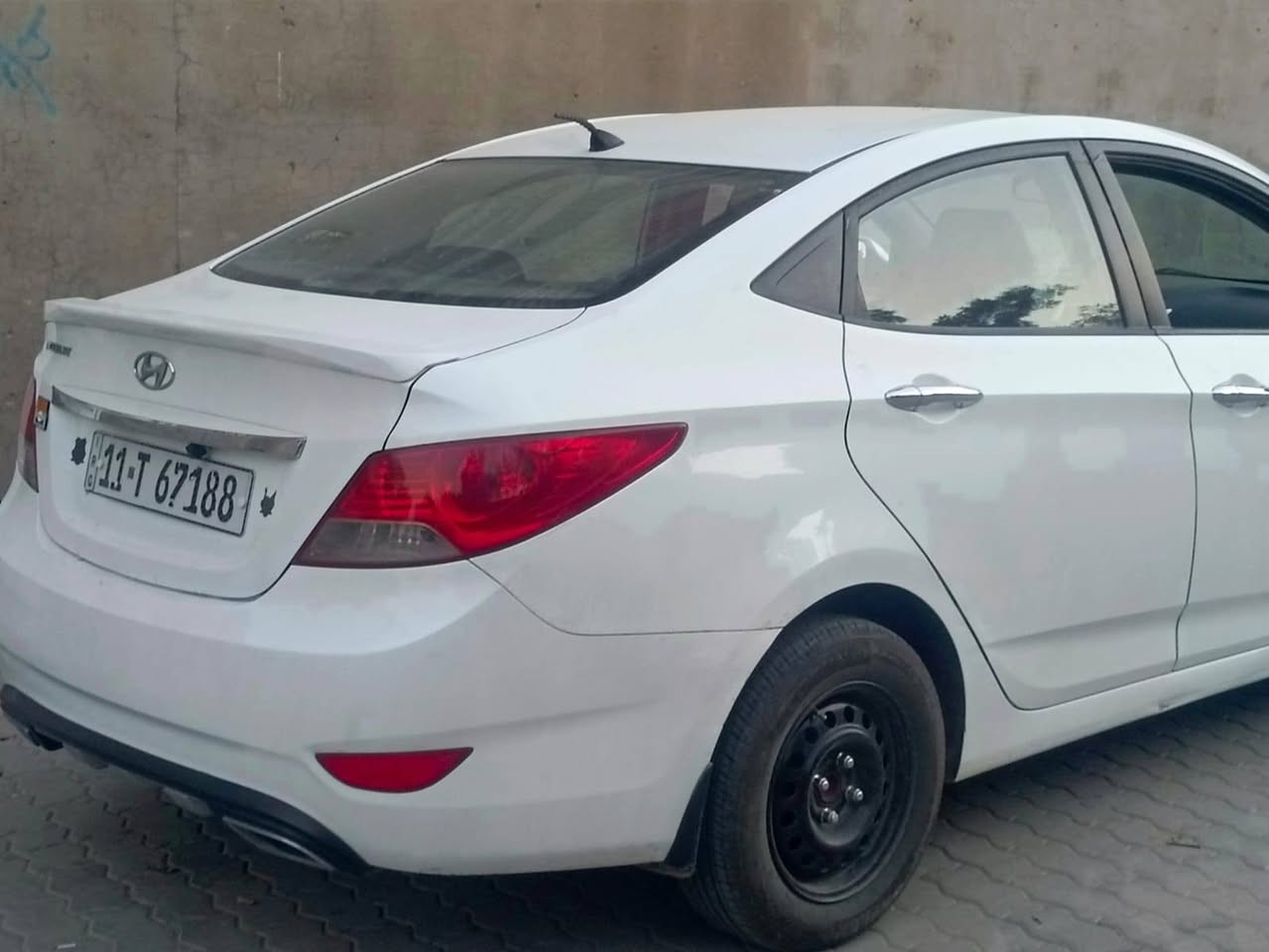 اكسنت موديل ٢٠١٥ خليجي 
رقم بغداد انكليزي
 سنوية ٢٠٢٩
 حادث باب خلفي  مصلح
  محرك ١٤٠٠
مكاني بغداد مدينة الصدر
 للاستفسار أكثر
***********
غير متواجد بالفيس
