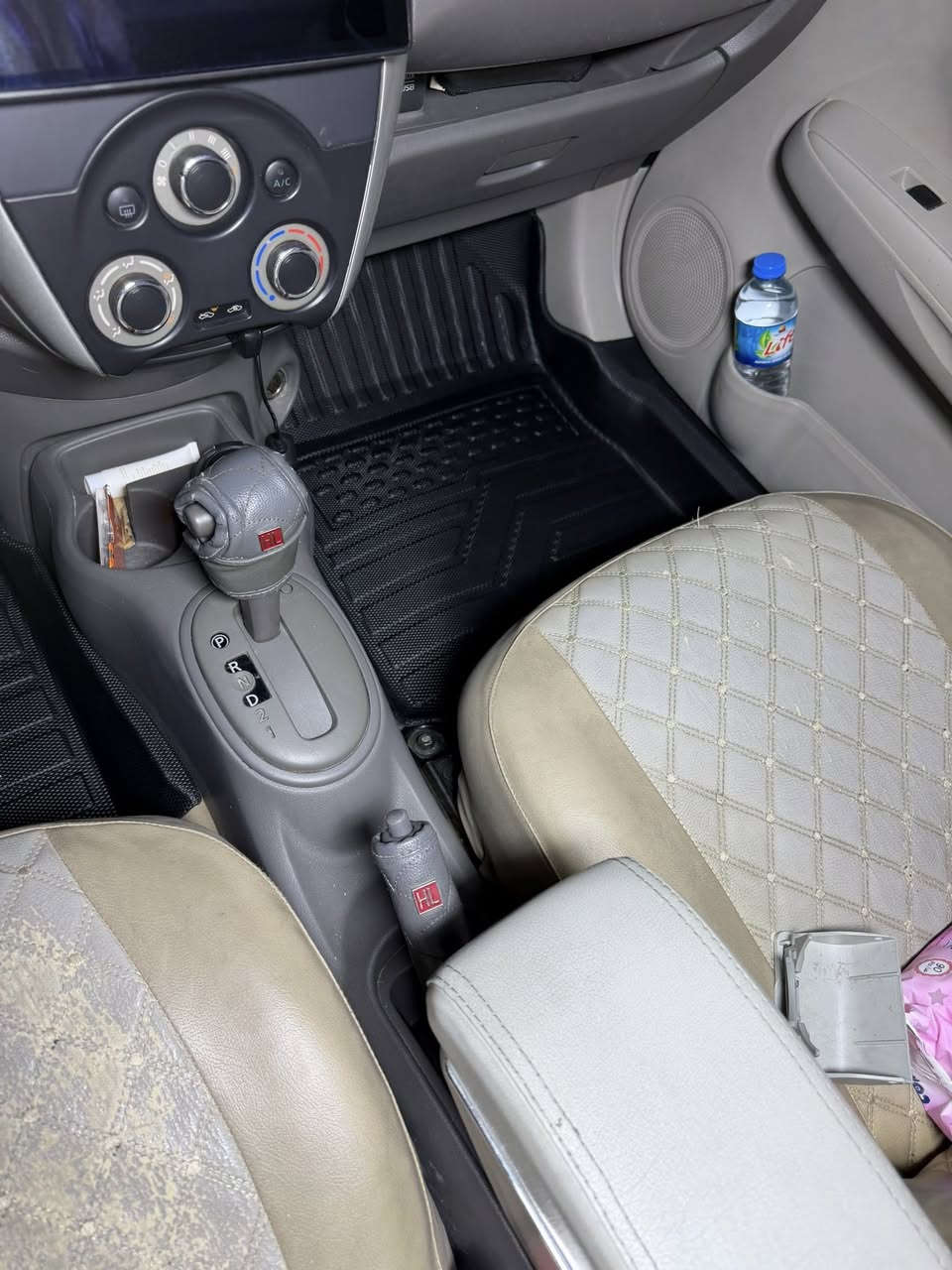 السلام عليكم 
تم توفير ارضيات كاعيات نيسان سني ٢٠١٤-٢٠٢٥ 
ربل ثخين تغطي الدوسات 
تجي ٣ قطع 
للحجز مراسله الصفحه


**إذا كنت صاحب هذا الإعلان وتريد حذفه لأي سبب، رجاءا أرسل رسالة إلى الدعم الفني**