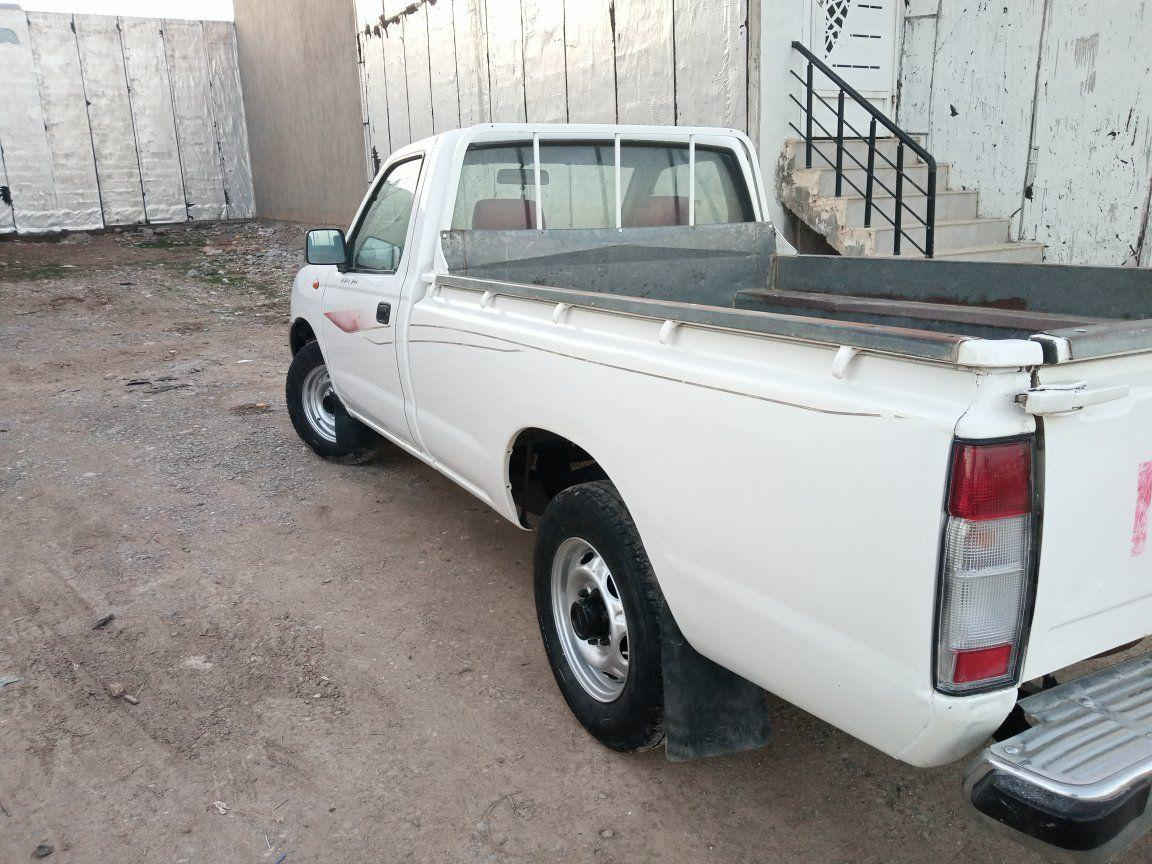 بسم للە:نیسان تاک پێنج قولاب2010لەزگەی بیلادە بۆیاخی نیە بستێک ساردی هە یە مەکینەی قەباغی سەرەوەی کراوەتەوە سەنەوی تازە بەسەرچوە کۆدی بەنزینی هەیە سعری 123گەڵا .ژ.م.***********/***********(شوێن.چمچمال.. السليمانية, العراق
