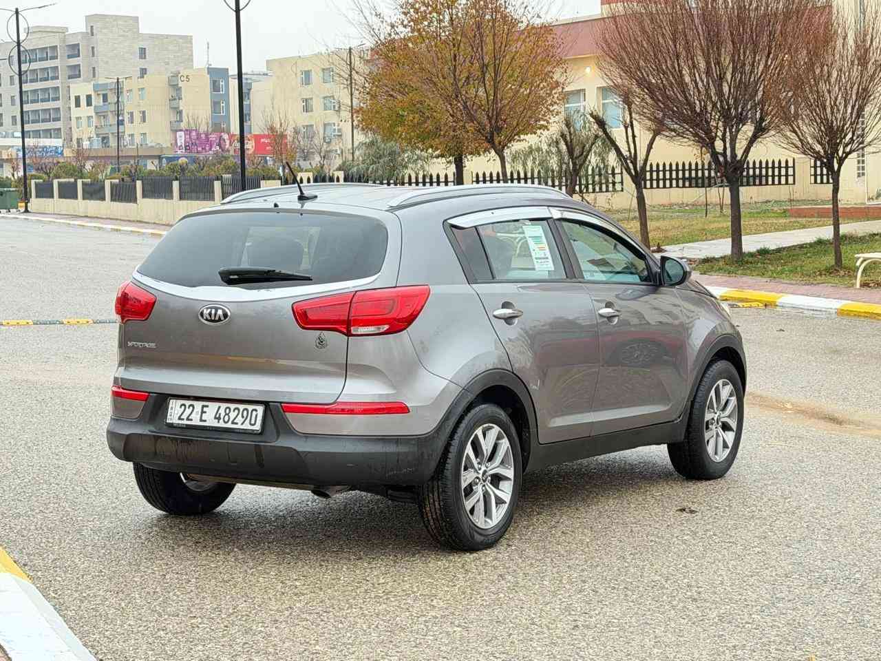 سلام عليكم
من رخصه الادمن
كيا سبورتج 2016
مواصفات سياره:
فول تحكم ستيرين
شاشه كبيره
كامره خلفيه 
5ويل كب
لايتات +بك لايت LED
فور ويل
كير ومكينه مكفولات
حداديه امامي خلفي جديد
تخم تايرات جديد
منظومه تبريد جديد
ماشيه 135الف 
يدادات نيكل 
ويل كب كروم
كشاف امامي
ABS نظام ايكو 
قياده ذاتيه
 صبغ بنيد وجاملغ
تكمه جلاتين اثر جراد
ارقام سنويه كله جديد
سعر سياره126$وبيهه مجال بسيط
عنوان سياره :بغداد شرطه الخامسه 
رقم الهاتف :***********
