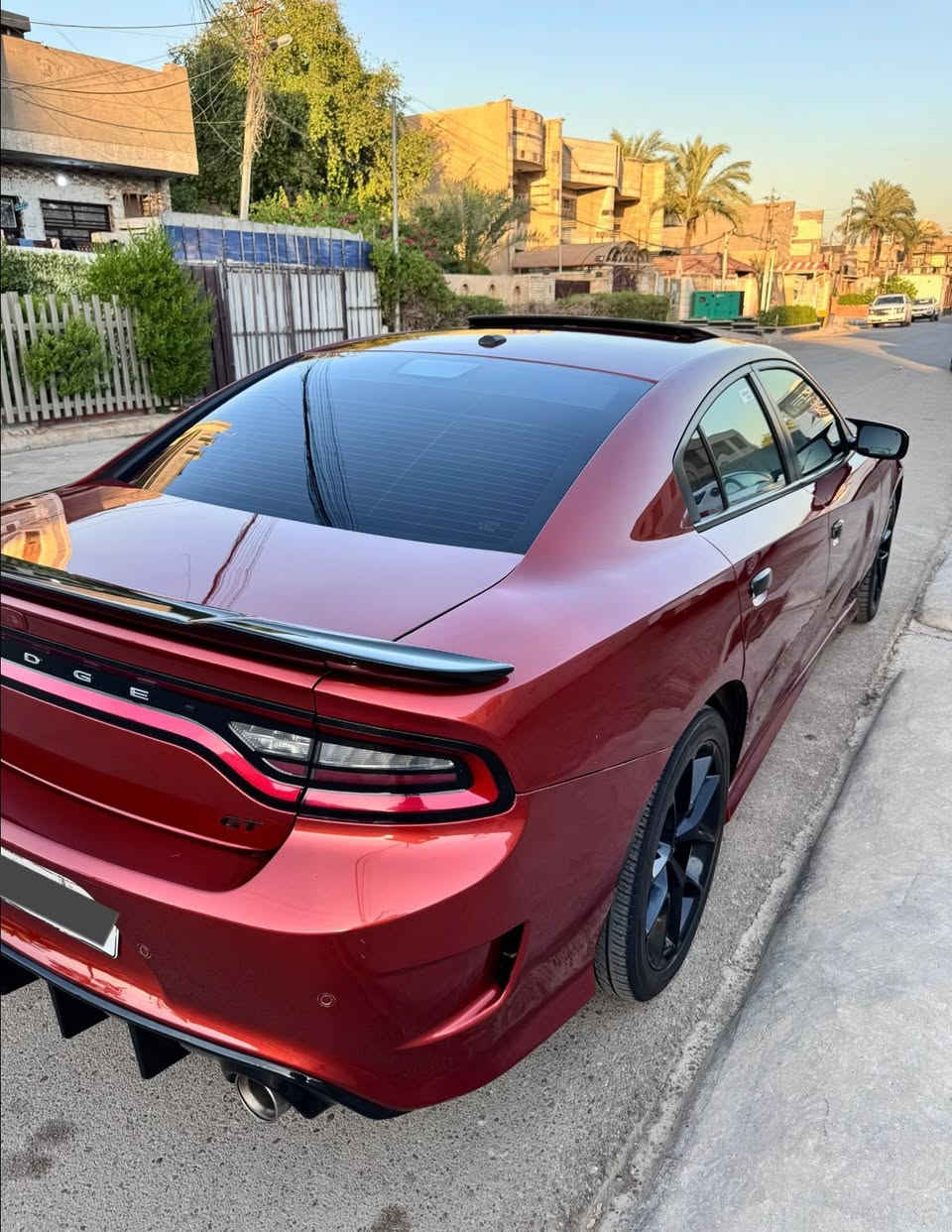 السلام عليكم 

جارجر GT 2021 

خليجي شركة هارلم لون مميز مشمشي ماشية 60 الف ميل السياره بيها بنيد صبغ + نص الجاملغ الخلفي صبغ بدون ايرباك او شاصي او داخل كله بشرط كير مكينة كفاله السياره جاهزه من كلشي 

✅المواصفات ✅

سوبر تراك شاشة كاميرا  بصمه شفتات ستيرن  سلايت  تدفئة  كشنات امامي 
 تدفئة ستيرن  لايت زنون تشغيل عن بعد حساسات خلفية 

العنوان / بغداد  

 السياره رقم دهوك سنوية وهزة جديد تحويل ثاني يوم 

📞للاستفسار 
***********
