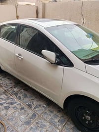 سيراتو 2017 خليجي محرك 2000 بيهه بارد بجهه الي وره الصدر وضربه مامصلحه...