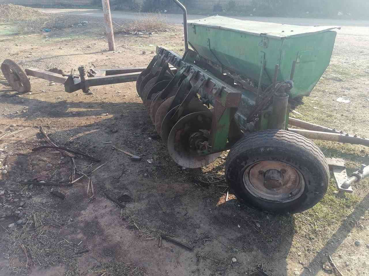 السلام عليكم دسك للبيع /8/ صاج دبل شاصي فصال مؤيد السعر /1500
رقم ***********
