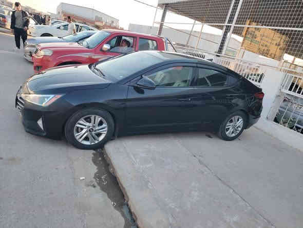 النترا موديل 2020
ضرر مبين بل منشور شرط بدون دواخل بدون ايرباك  سيارة هزه و سنوية ما ساقطة سيارة بأسمي شرط تحويل كير محرك شرك لا صرف ولا نفخ
سيارة احلى من الصور
سعر 138 بيها مجال للشراي
مكان السيارة موصل تلعفر 
***********
***********
