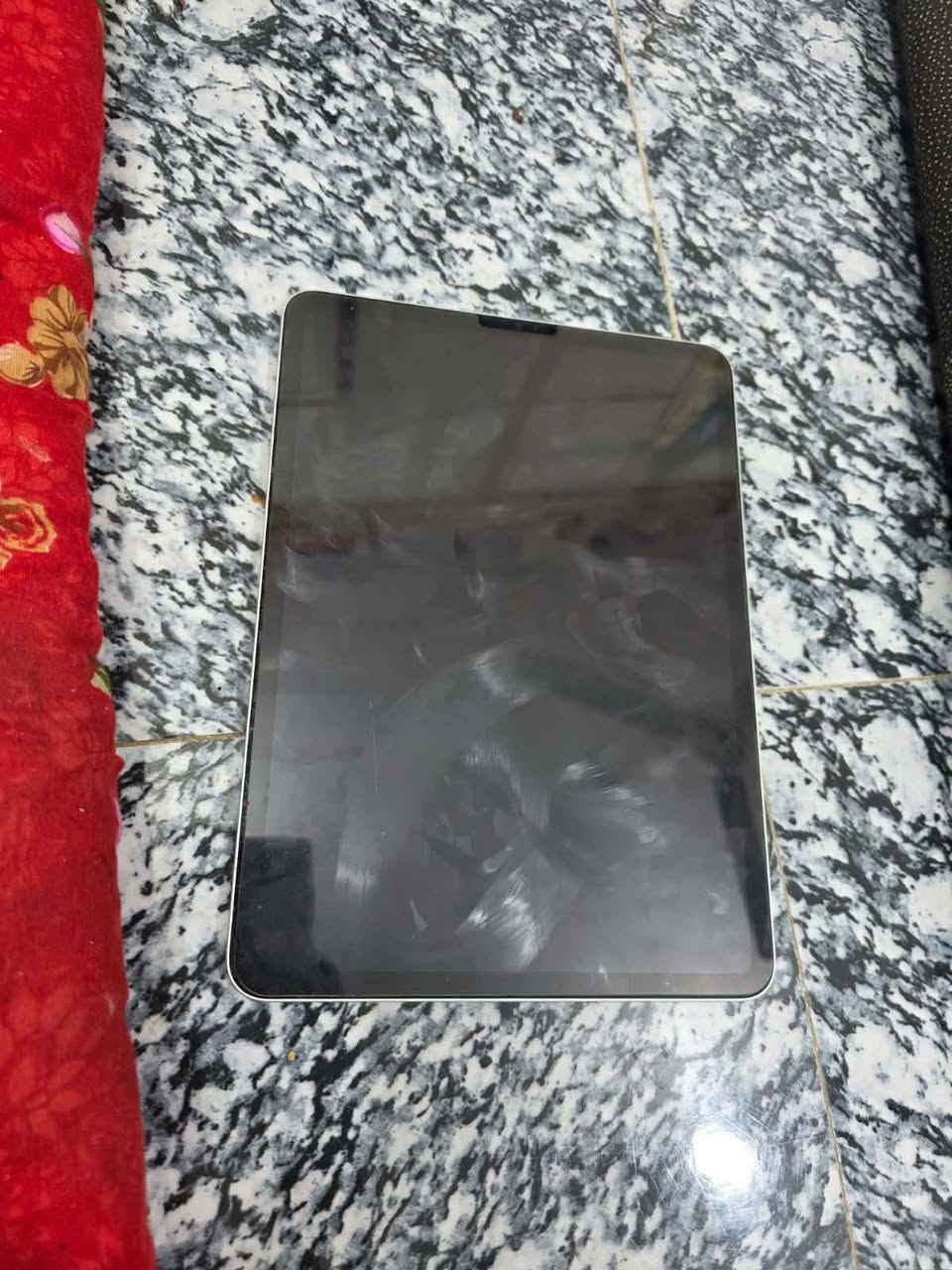 سلام عليكم #ايباد M2 ذاكره 128كامل ملحقات شاحنه وكارتون 
ايباد نضيف كلش كلش بطاريه 92 
سعره 850وبي كجال حك جيه 
ناصريه مركز ابيع وجه لوجه بس 

***********واتساب او تصال
