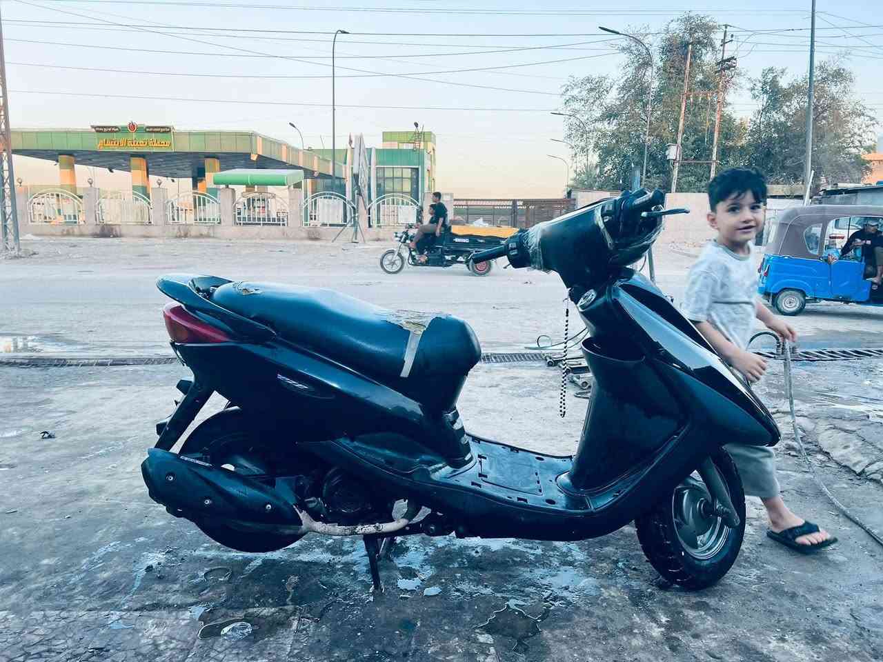 اكزز نوزل ياباني كله شغاله اي نقص مابيه نضافه فول دراجه جديدة لوك السعر 700بيه مجال  المكان بغداد الورفلي الرقم***********
