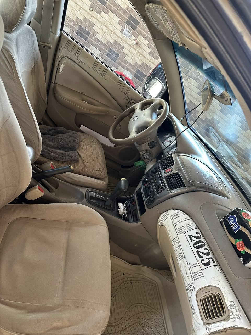 سني ياباني اصل موديل 2005 مكفوله كفاله عامه وكير ومكينه 
وتبريد وتخم تاير رقم نكليزي نجف بسمي
 
مكاني السماوه ‭0783 248 5507‬
