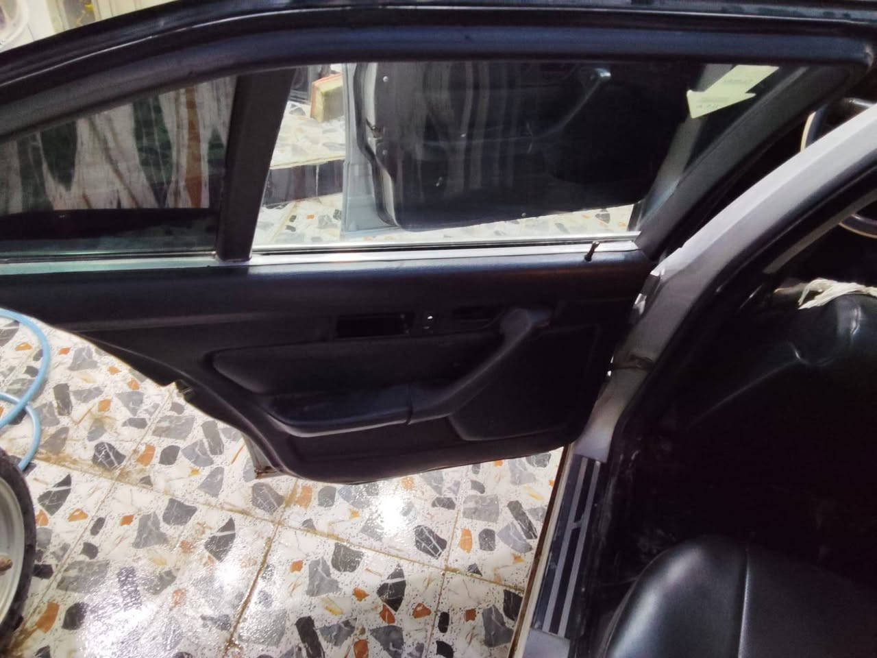 للاستفسار عل الرقم ***********
