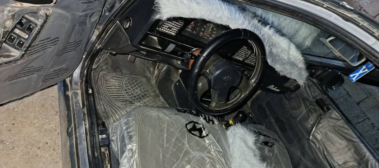 النترا دمعه موديل ٩٢ محرك ١٦٠٠ كير محرك صدر كهربائيات خير من الله السياره حلوه مال جناي ويل كب تايراته حيل نضاف غرفته حيل حلوه سنويه لل ٢٨  السعر ٢٧ وبيه مجال للطيبين للاستفسار *********** مكاني هيت قرية خزرج
