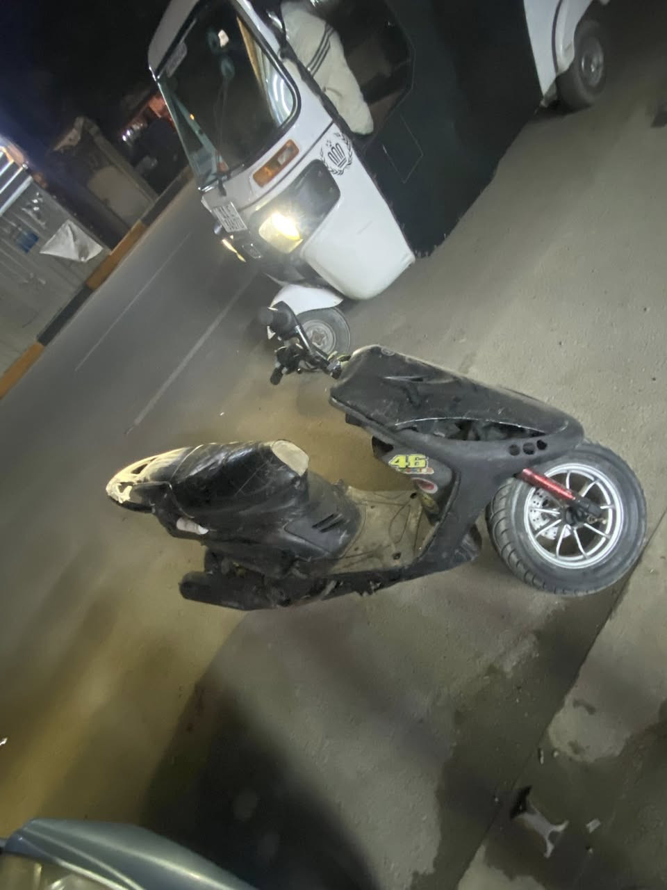 ماكس مال لعب بلاديه"
دراجه مال لعب متروكه نقصها باتري
الدراجه كدامكم صدر وتخم ويل كب وتاير جديد
دبل خلفي وسبايدر 4 
سعرها ٣٥٠ 
عنواني بغداد حي اور
***********
