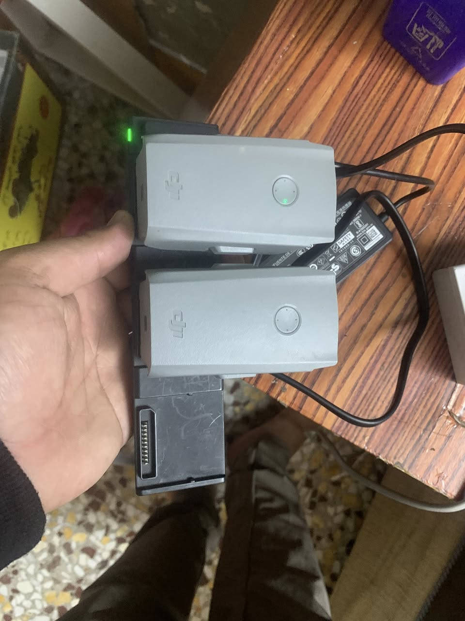 درون للبيع اير تو اس بطاريتين كومبو جنطه كلش نضيفه


**إذا كنت صاحب هذا الإعلان وتريد حذفه لأي سبب، رجاءا أرسل رسالة إلى الدعم الفني**