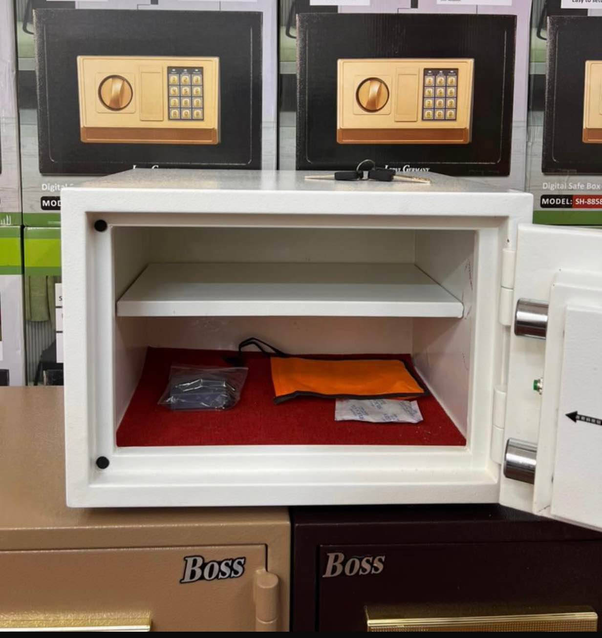 قاصّات أمان 🔐
للذهب – الفلوس – المستمسكات
والسلاح أو المسدس
فحص قبل الاستلام ✔️
توصيل لكل المحافظات
📩 راسلنا خاص 
«اللهم صلِّ على محمد وآل محمد» الرمادي, الأنبار


**إذا كنت صاحب هذا الإعلان وتريد حذفه لأي سبب، رجاءا أرسل رسالة إلى الدعم الفني**