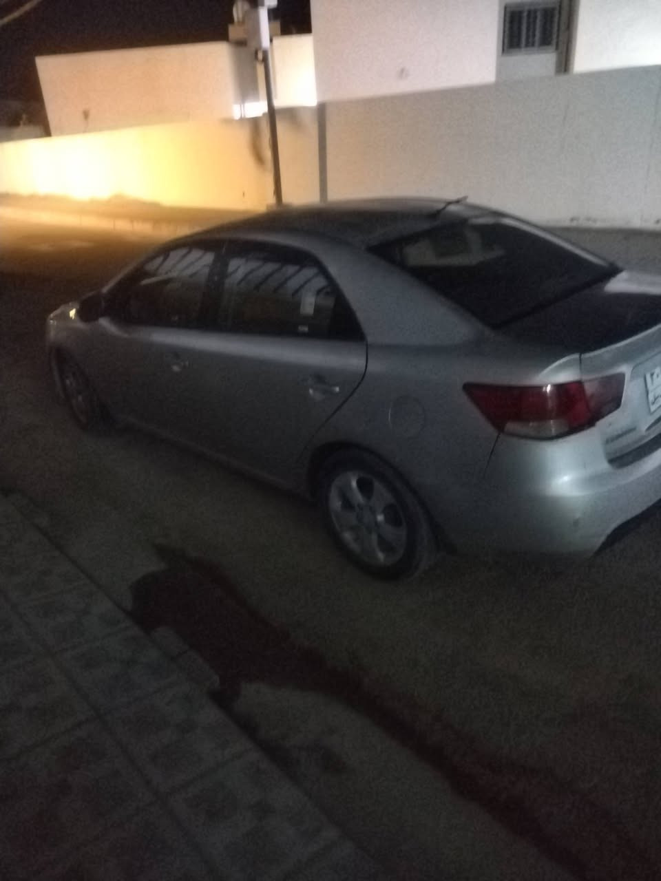 السعر 60 عليها غرامه مليون ينزل من سعرها ***********
