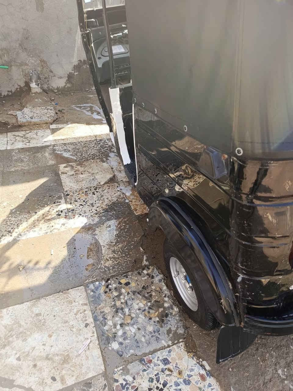 سلام عليكم تكتك للبيع موديل عشرين رقم بغداد انكليزي بسمي تحويل ثاني يوم التكتك بيها بارد بالغد وشويه بالصفحه مابيها كل نقص كامله مكمله بوجهك للشارع مكينه لا تنقيص ولا تبخير المكان بغداد  الاتصال على الرقم *********** اتصل على الرقم مكلف بل نشر
