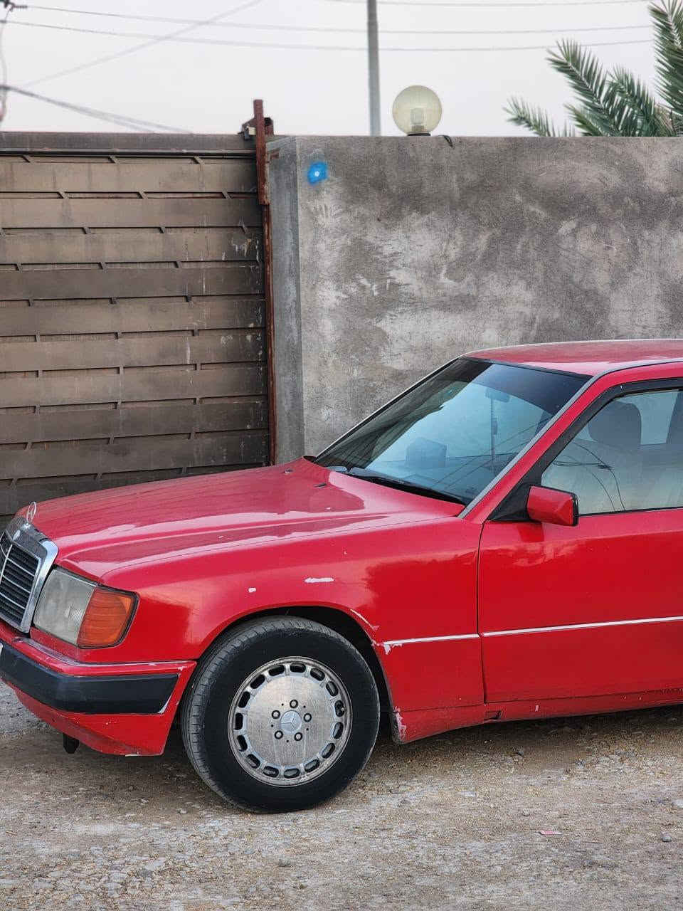 مارسدس للبيع جاهزه تبريد منضومه غاز رقم مميز بسمي ***********
