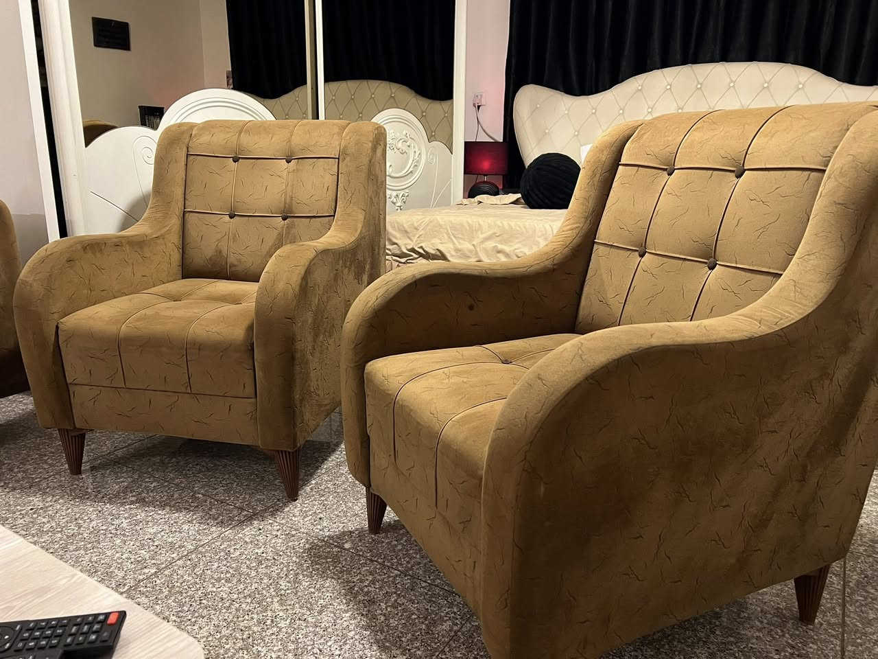 غراض للبيع جداا انضاف تخم ٧ مقاعد اي ظرر مابي نظيف وتكمه وعملي قماشه وتربروف سفنجه سوفت الشراي يتفظل خاص المكان بغداد


**إذا كنت صاحب هذا الإعلان وتريد حذفه لأي سبب، رجاءا أرسل رسالة إلى الدعم الفني**