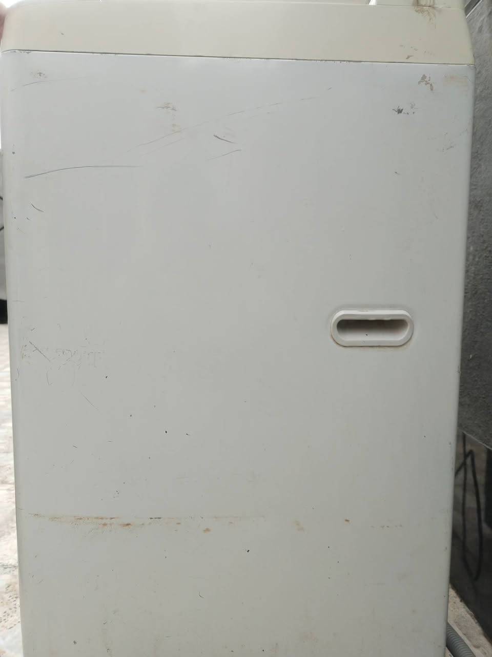 غساله اوتماتيك LG 
للبيع اصليه
نضافتهه 75% شغاله تغسل وجفف وحدهه
السعر 85 وبيهه مجال للطيبين
مكاني ميسان حي العسكري
للاستفسار مراسه الصفحه


**إذا كنت صاحب هذا الإعلان وتريد حذفه لأي سبب، رجاءا أرسل رسالة إلى الدعم الفني**