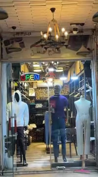 الايجار او بيع الديكور العنوان البنوك مقابل معجنات سفيح / واتساب 07727...