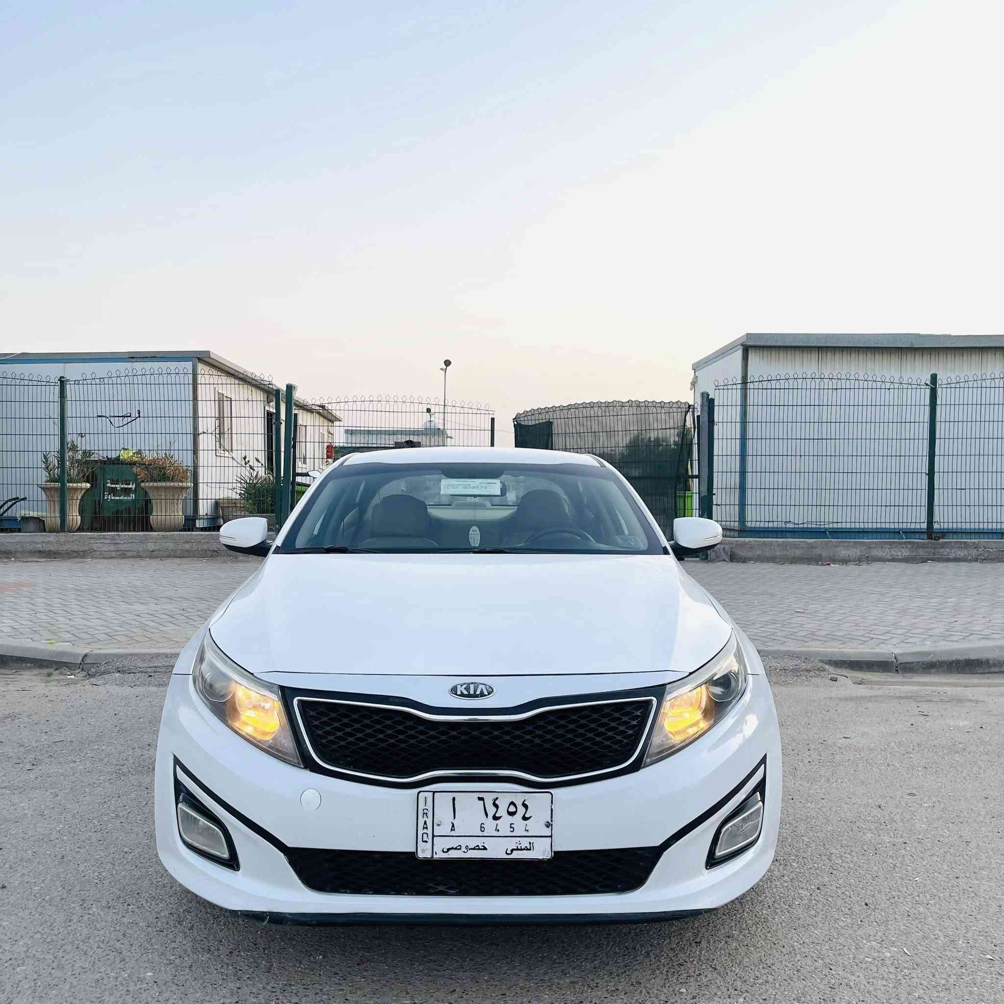 للبيع: كيا أوبتيما 2014 (خليجي) مكفوله كفاله عامه 
• المحرك: 2,000 CC (نظيف جداً وبشرط الفحص).
• المواصفات: خليجي أصلي، تحكم ستيرنج، نظام Eco، تبريد قطعتين، ويل كب، حساسات خلفية.
• الحالة الفنية: كير ومحرك وحدادة 100%، السيارة جاهزة من كلشي وما محتاجه مصرف
: سنوية جاهزة للتحويل (بإسمي).
💰 السعر: [143] ورقة (بيها مجال قليل ).
📍 المكان: [السماوه ].
📞 للتواصل: [***********].
