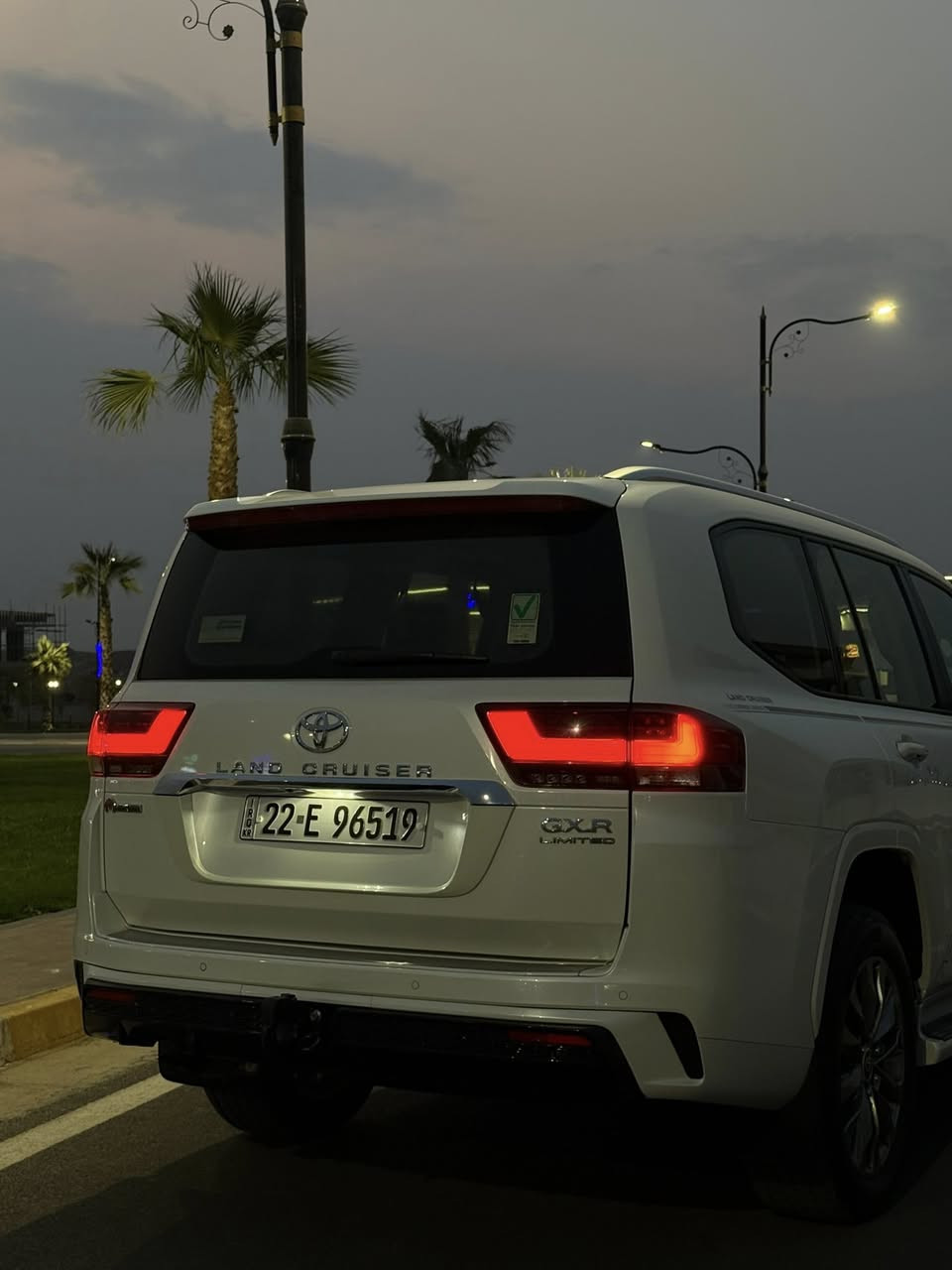 ‎تویوتا لاندکروزر
LandCrusier
GXR LIMITED 
سنة الصنع 2024
العداد 15،000کم
محرک 6 سلندر بدون توربو 4،000
السیارة مرقم رقم أربیل
ضمان وکالة شركة جيهان/ بعد ضمان منتها وسياره كفاله عامة من كل شيء/ مغلفه PPF الأصلي١٤٠٠$ضمان ١٠ سنة 100%

درووستکراوی : TOYOTA 
مۆدیل :  LAND CRUISER GXR LIMITED
ساڵ : 2024
ماوەی رۆشتوو : 15,000 KM
 بزوێنەر : شەش پستی محرک 4000 بێ توربۆ  تبیعي
لاشەی کامل PPF ئەصڵی بۆ کراوە بە 1400$ زەمانی 10 ساڵی هەیە ✅
جام ڕەشی 80%ی قانونی مروری هەیە ✅
ڕەوشی ئۆتۆمبێل : بێ بۆیاغ بێ سارد هیچی نیە وەکو دەقی شەریکە ماوەتەوە ✅
بەناو کردن و وەکالە هەموو شتێکی بە شەرتە ڕەقەم هەولێرە  
بۆ زانیاری زیاتر پەیوەندی بکە بەم ژمارانەی خوارەوە 👇🏻
Whatsapp / ***********
Korek / ***********
