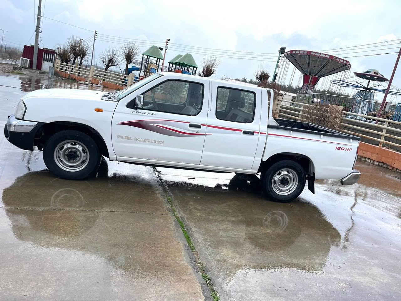 نيسان ٢٠١٢
نمونه له جوانى 
يه ك ده ست
مه كينه نه كراوه 
كه م روشتووه
گيرومه كينه و اكسل نه كراوه 
سه نه وى تازه 
٤ تايه ى لؤك 
ناوبودى لوك 
يه ك برغوى ده سكارى نييه 
ليدران و ده عمى به شه رت 
بشتو بيش كه بس 
***********
***********
*********** 
تيبينى رسمى سو نه ره كه يم داناو بشدار, السليمانية
