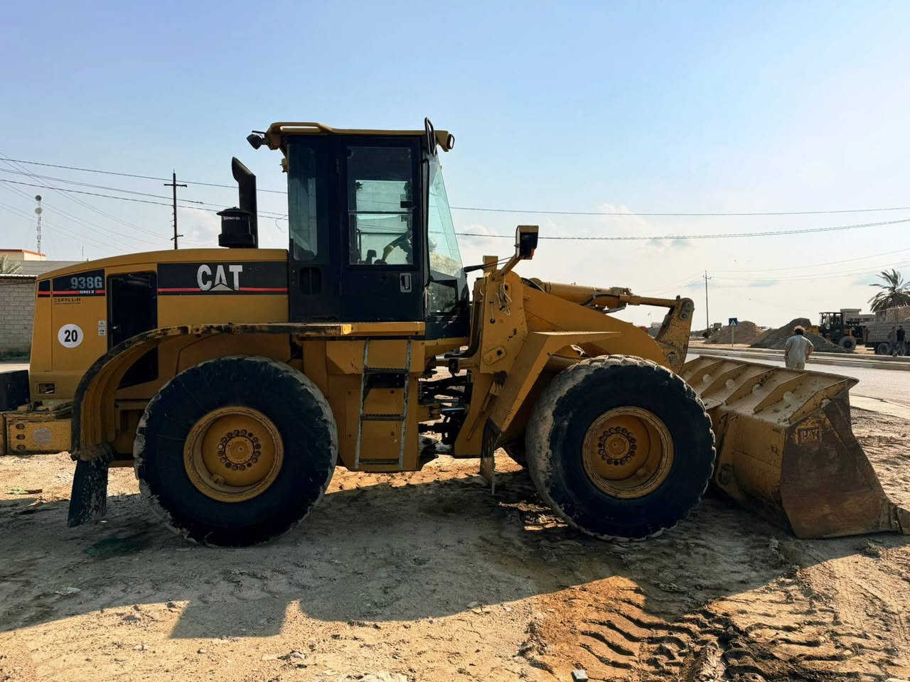 شفل كتر حجم ٣٨ موديل ٢٠٠٧ رقم سليمانيه
السعر 5 ونص وبي مجال 
صبغ البلادي  مابي اينقص 
***********
