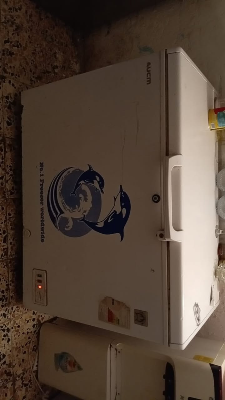 السلام عليكم من رخصه الادمن مجمده للبيع شغاله نظيفه المكان بغدادالجديده الشراي يتصل ممتواجد خاص الرقم***********
