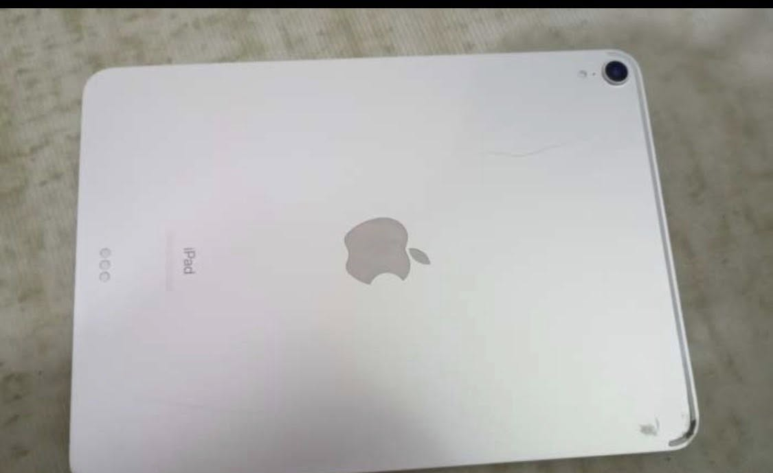 ايباد11برو ذاكره128 بوبجي 120فريم مكفول من اي عطل فقط هاي طكه بزاويه صغيره وابد مامآثره عله لمس  للمراوس  او بيع   عنوان جزيره


**إذا كنت صاحب هذا الإعلان وتريد حذفه لأي سبب، رجاءا أرسل رسالة إلى الدعم الفني**