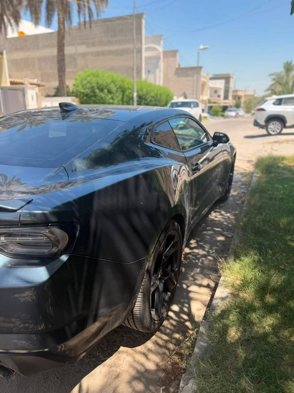 كمارو ٢٠٢٣ 
ماشيه ٦٥ الف ميل 
٤ سلندر 
حادث سطحي جاملغ وبنيد سطحي مع وجود سونر 
صدر حداديه كله جديد 
مكاني اليرموك 
***********
