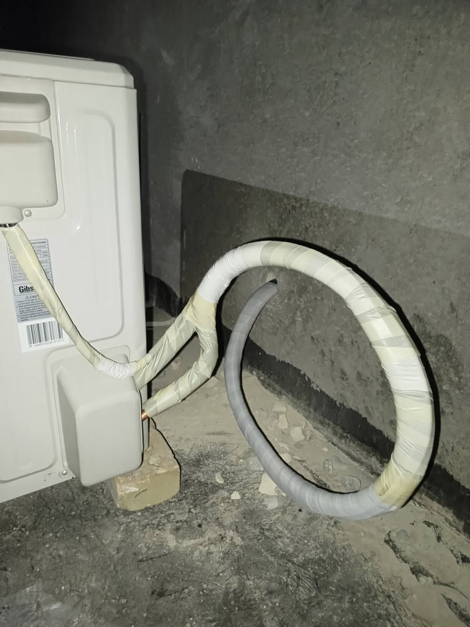 جانب من أعمال اليوم

فتح + غسل + تنصيب سبلت جداري 2 طن يعمل بغاز 22 من ماركة العبيدي في شارع 30

تم تنصيب سبلت جداري 2 طن يعمل بغاز 410 من ماركة جبسون في حي العطاء

مع ضمان في العمل 

سيف حكيم لصيانه وتنصيب كافة اجهزة التبريد
للاتصال ***********
***********
