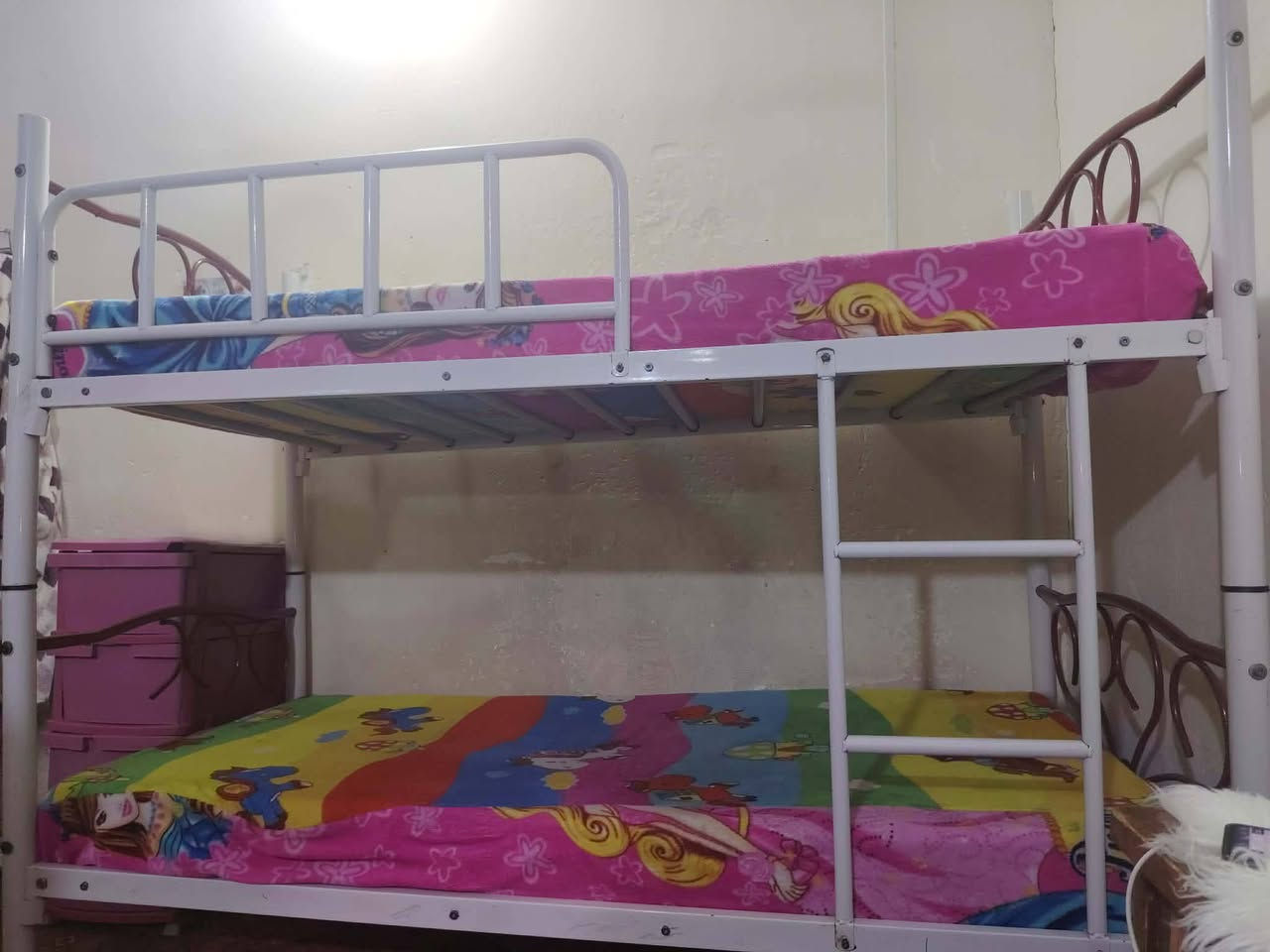 ميز تواليت تسكام كلش نضيف وزايه صاج كلش نضيف سعرهن 125.   جربايه ام طابقين وياه دوشك كلش حلوه ونضيف سعرهن 135.    ديوانيه 
العنده أغراض غرفه نوم انشرهن وعلبيع إلي نسبه بسيطه يتفضل خاص 
تابعني ليصلك كل جديد


**إذا كنت صاحب هذا الإعلان وتريد حذفه لأي سبب، رجاءا أرسل رسالة إلى الدعم الفني**