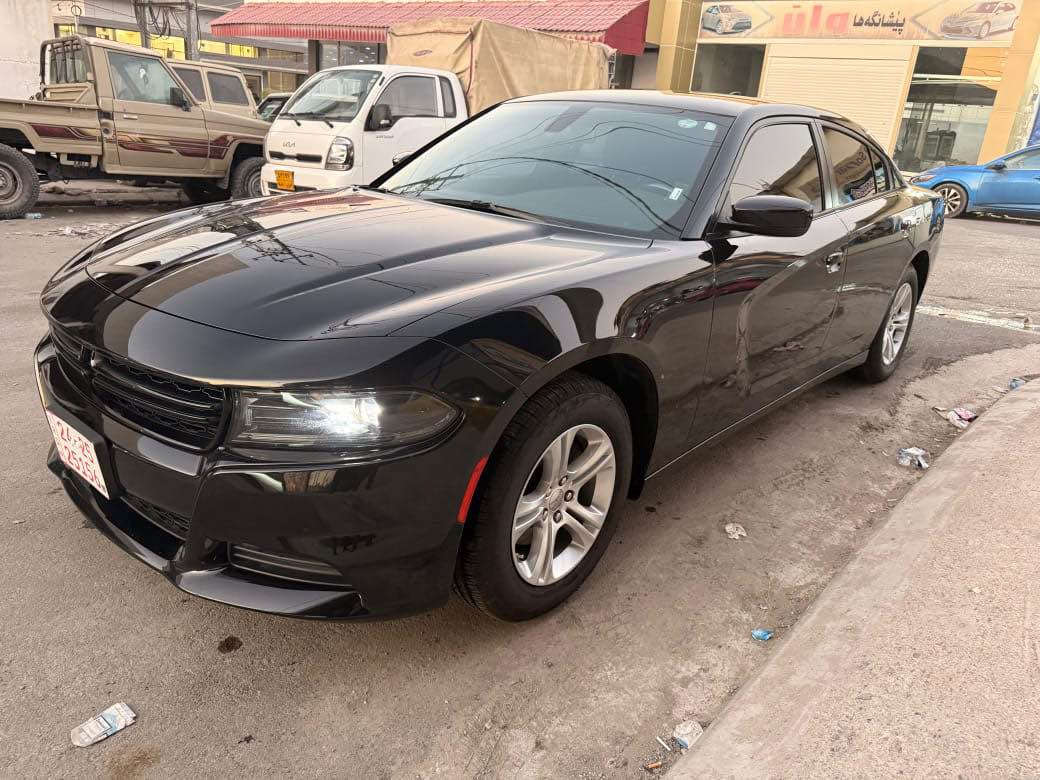 2023 Dodge Charger · Sedan · Driven 50,000 miles

جارجر ٢٠٢٣ كاتي بس ٣ بخسه امريكا بدون صبغً و دواخل و ايرباك ما مفتوح شاشه كبير ماشيه ٥٠ مايل
سعر ٢٤٥ مجال 
رقم *********** دهوك, العراق
