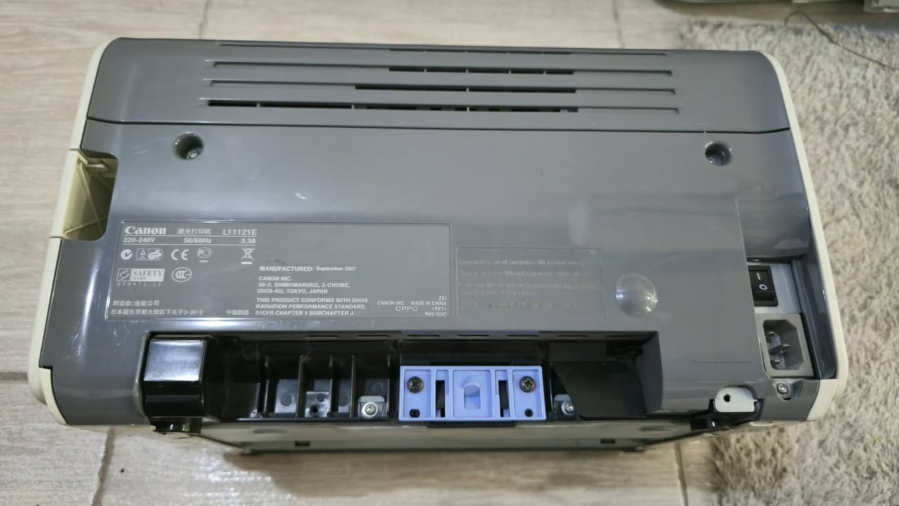 السلام عليكم/السعر 85 وبيه مجال
Canon i-SENSYS LBP2900
12 ورقة / دقيقة.
ليزر أسود (High Quality).
9 ثوانٍ لأول ورقة.
حبر 703 / 12A 
2000 ورقة لكل تعبئة حبر.
150 ورقة سعة الدرج.
توصيل USB مباشر.
مع كيبل USB 10 متر وكيبل تشغيل....اخوان الطابعة بيها نقص كاترج والورقة تطلع بهذا الشكل مكاني النجف الاشرف/لا يتوفر توصيل


**إذا كنت صاحب هذا الإعلان وتريد حذفه لأي سبب، رجاءا أرسل رسالة إلى الدعم الفني**