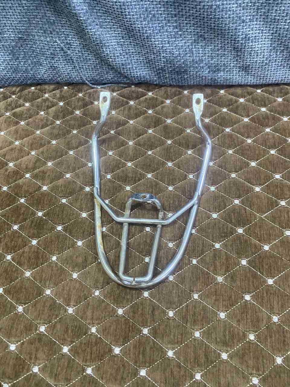 مساء الخير 
كاسحه ترهم لعبد حليم جيب وشد ٢٠ الف 
وسيبايه ستيل مال عبد حليم فحل اصليه ٢٠ الف 
هورنات بوش إيراني ٢٠٠ بيهن مجال مكاني بغداد تقاطع درويش مال سيديه ***********
