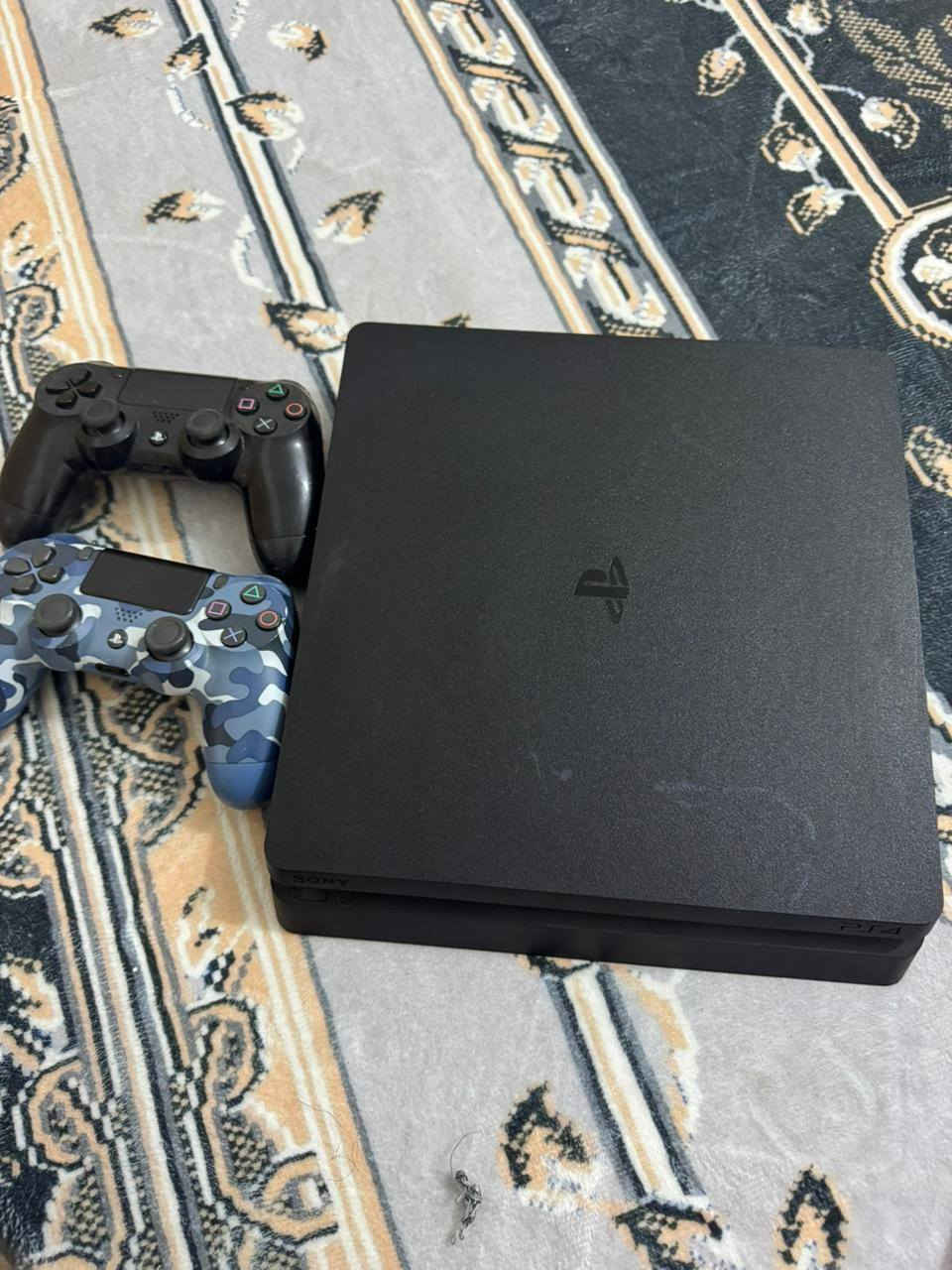 اسلام عليكم ابلي فور اسلم مهكر ذاكره واحد تيره مع
تقريبن بي 12 لعبه  بي يدات 3 السعر 325 الف مكان بغداد الحسينيه شراي اتصل ***********
