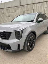 كيا سورنتو موديل 2024 وارد امريكي حادث جاملغ وبنيد فقط ونصبغن بدون اير...