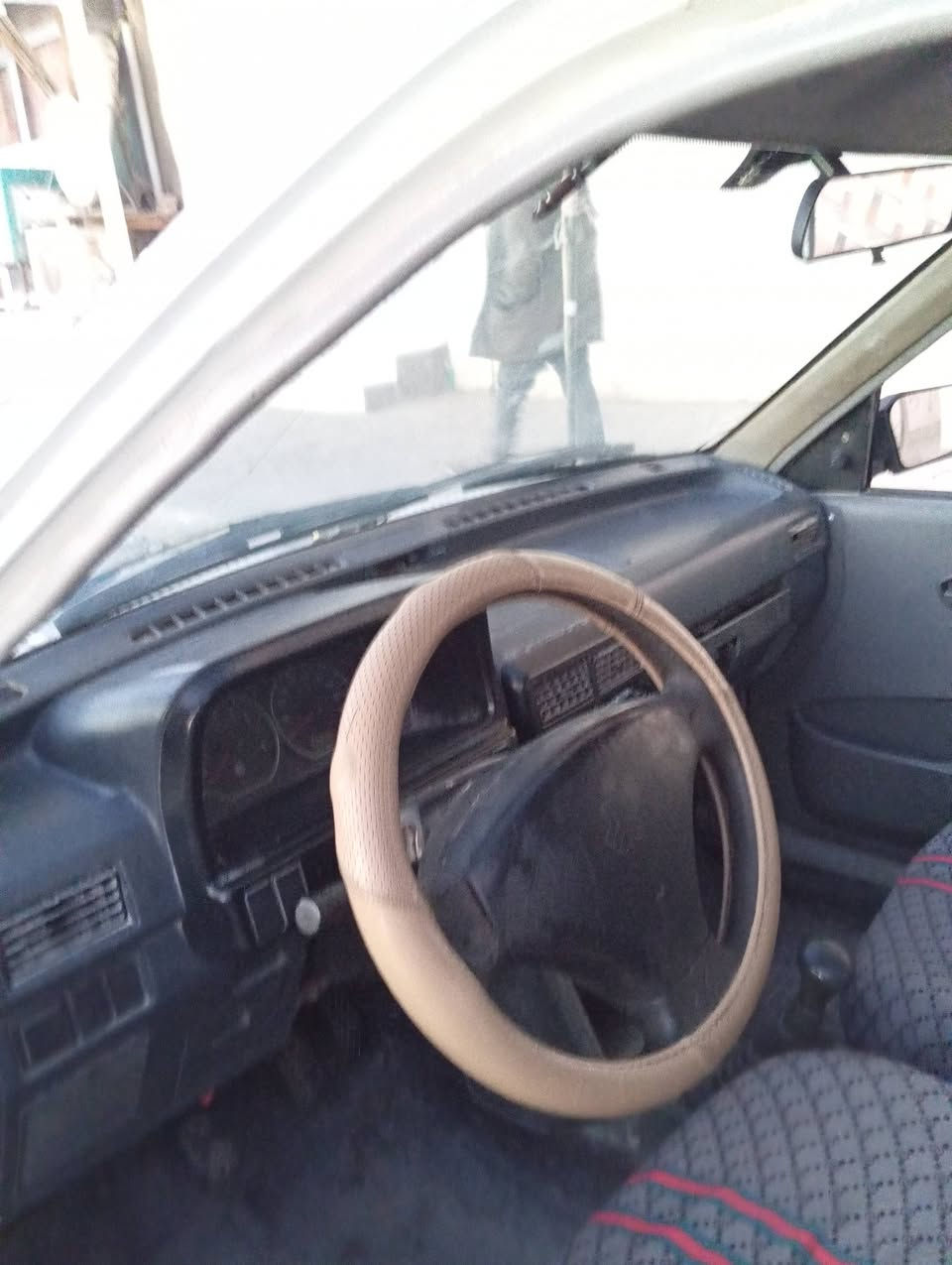 سلام عليكم سايبه للبيع 2011 مكفوله مساعده البارد مكينه تبخر //السعر 25  ////***********
