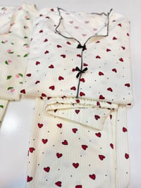 ملابس • احدث موديلات • اسعار مناسبة