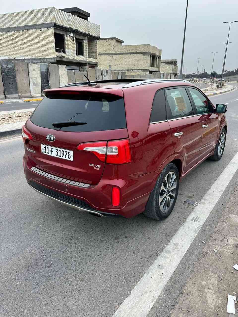 سلام عليكم للبيع سورنتو 2014 رقم بغداد بسمي وارد أمريكي بيه صبغ 3 قطع بدون دواخل سياره فول مواصفات   مكينه 6 سلندر 7 راكب 3 قطع تبريد سياره جاهزه بدون اي نقص سعر 148 سياره بغداد رقمي. ***********
