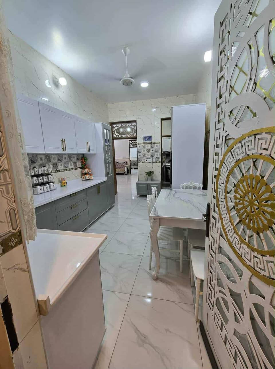 بيت في منطقة سبع البور الضباط ثاني بيت على الشارع مساحة 165متر بيت واحد على واحد اي نقص مابي ***********
