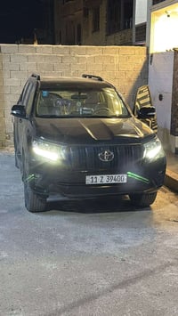 برادو ٢٠٢٣ ماشيه ٩٨ ألف مواصفات مدنيات فتحه ثلاجه كشنات كهرباء دبل تان...