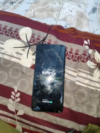 انفينكس • شاشة مكسورة • كاميرتين خلفية