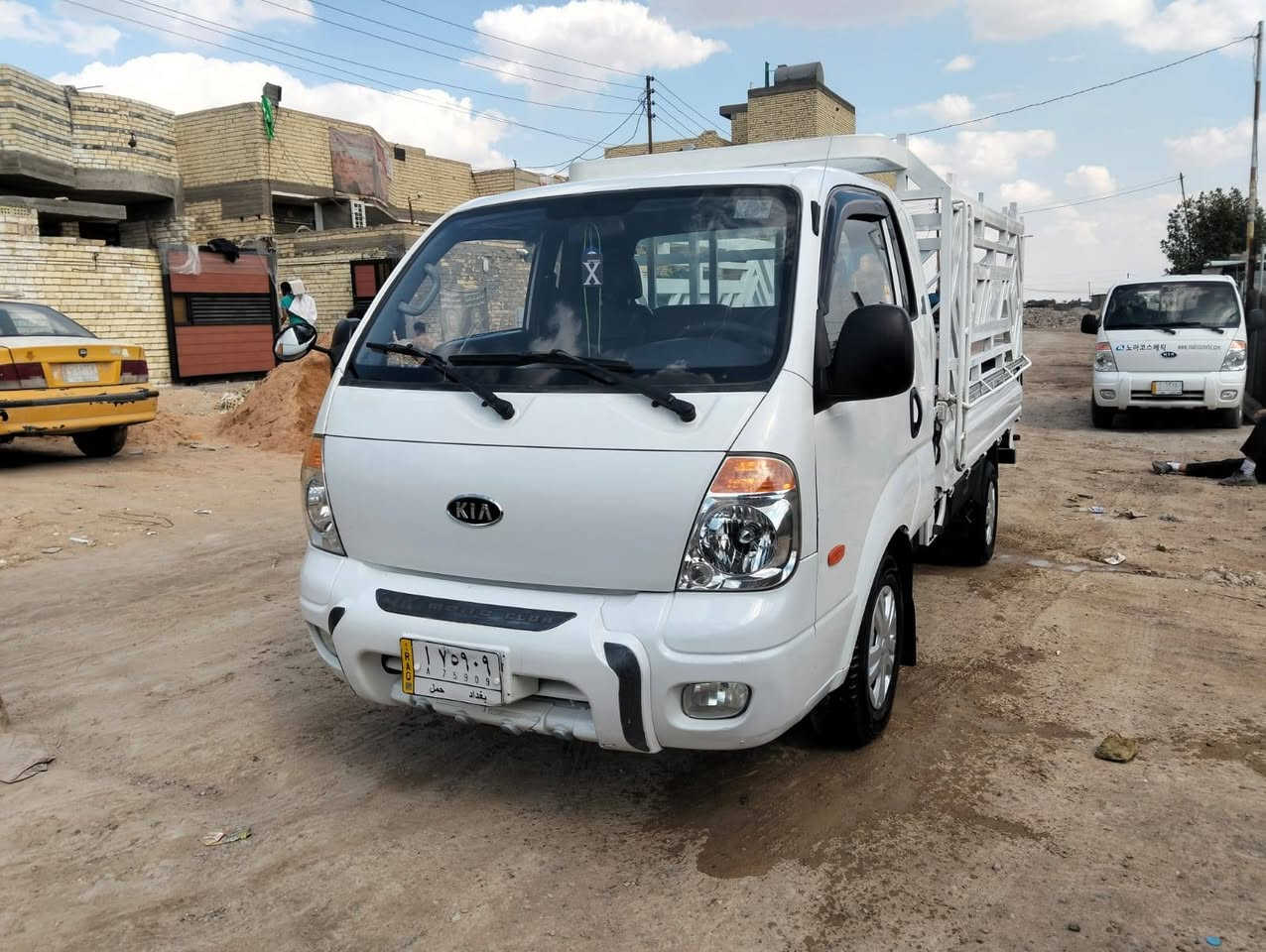 السلام عليكم كيا بنكو 3رقم بغداد مشروع وطني موديل 2009محرك مسكرسبلاين  كير مال حاويه جددحداديه تخم تاير جديد السياره خير من ***********
