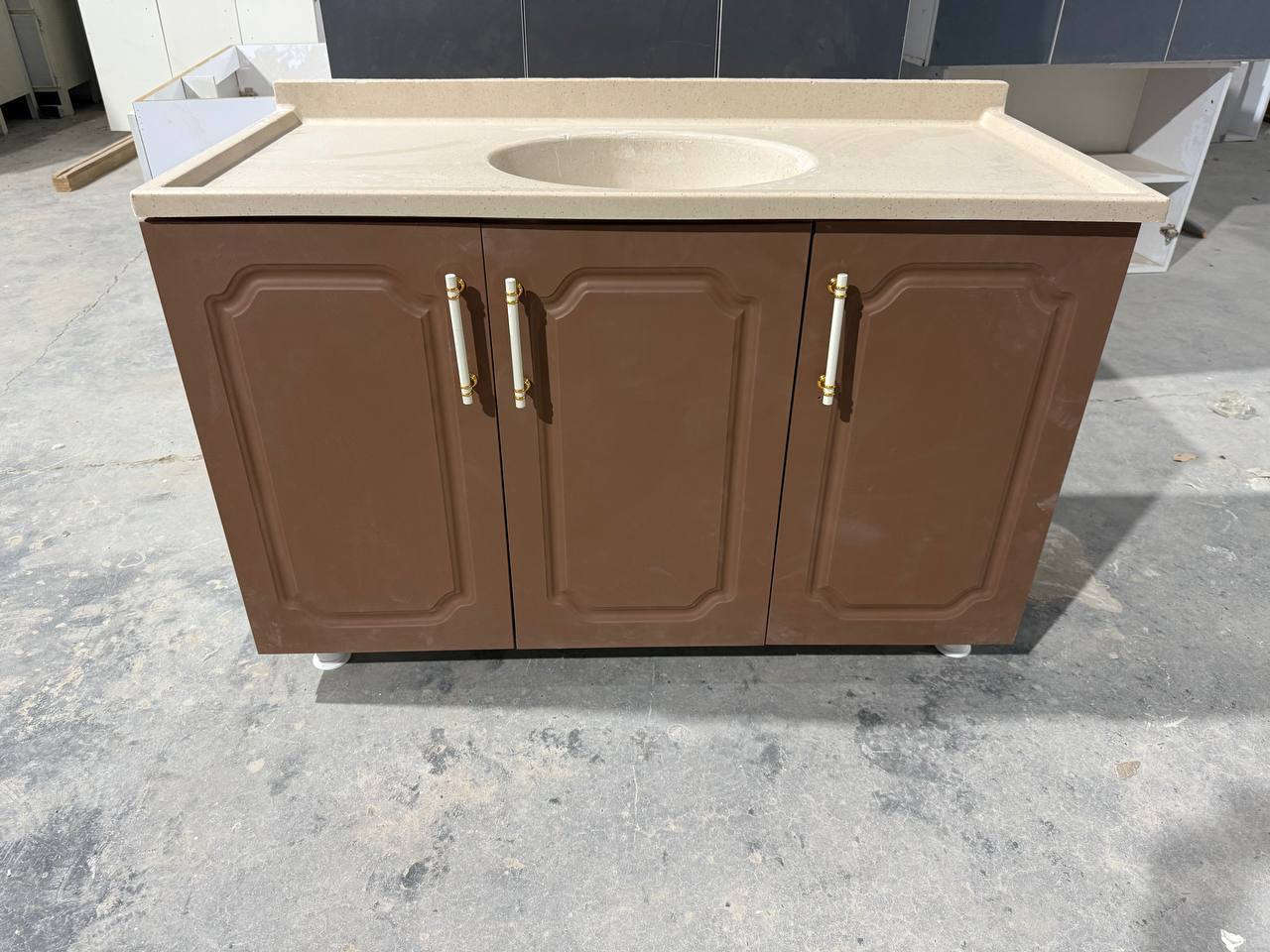 سنك متر و٢٠ سم المغسله مرمر خشبMDF 
🚚 التوصيل: متوفر لجميع محافظات العراق
📩 للطلب أو الاستفسار: تواصلوا خاص


**إذا كنت صاحب هذا الإعلان وتريد حذفه لأي سبب، رجاءا أرسل رسالة إلى الدعم الفني**