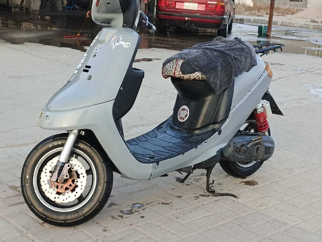 سلام عليكم
ياماها بطه 60 الدراجه مزوده من كل النواحي وكله تزويد اصلي 
1 بوشه 80 
2 صدر امامي رياضي 
3 دبل خلفي رياضي 
4 فلنجه بريك امامي 
5 ويل شرط تايواني اصلي مال تفصيخ
6 لون سمنتي 
7 تخم تاير 
عوزها كلج امامي فقط 
مكاني فلوجه كرمه 

سعر خاص ***********
